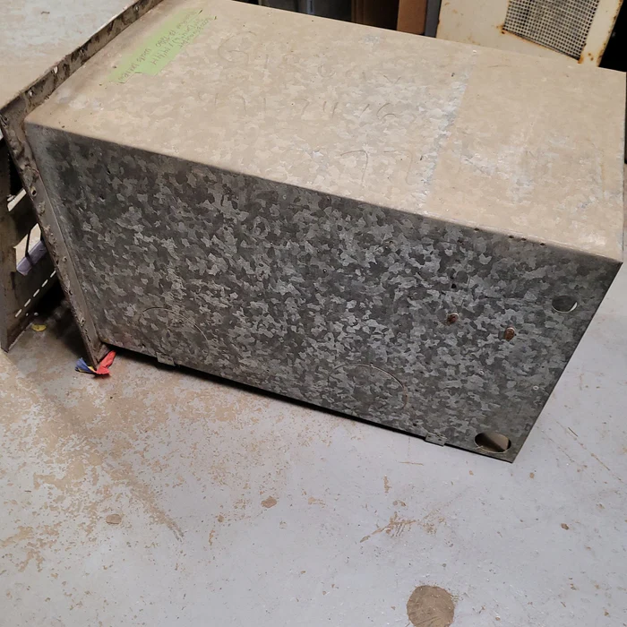 16000-btu-used-fa-7220-hydro-flame-rv-propane-furnace-298942_700x700