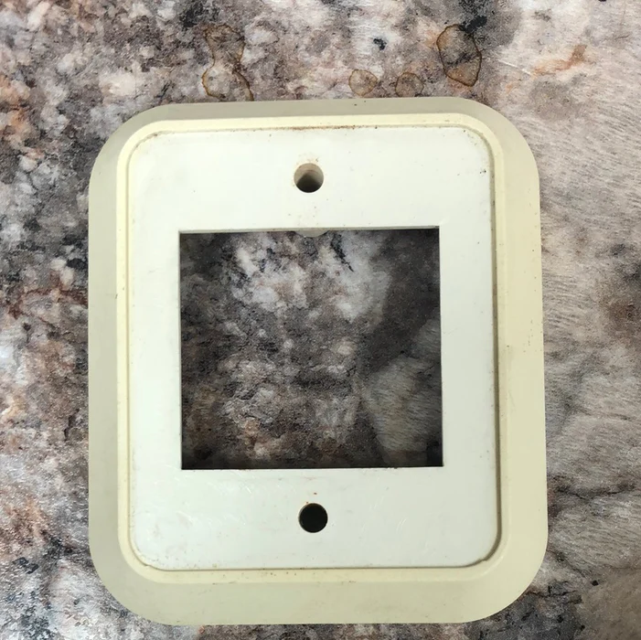 used-12v-rv-double-light-switch-wall-plate-faceplate-cover-789655_702x700