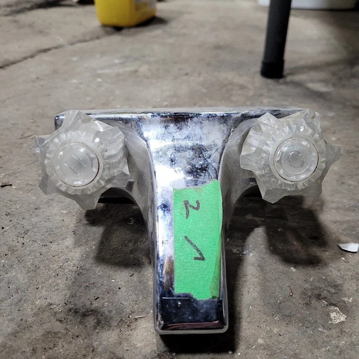 used-4-shower-faucet-chrome-965868_700x700