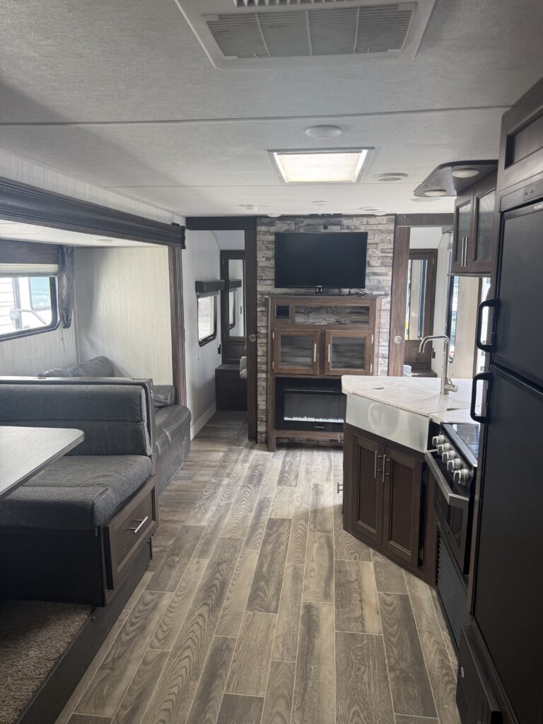 2019 Grey Wolf 26DBH Living and Entertainment Area